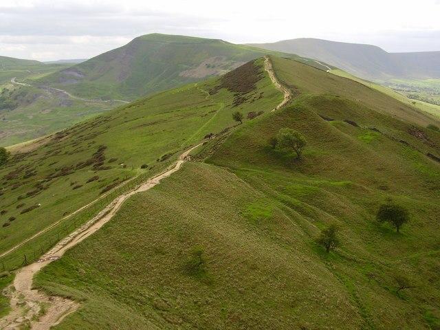 hiking trails for spring