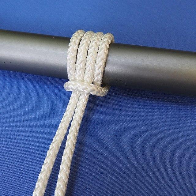 Prusik knot - camping knots guide